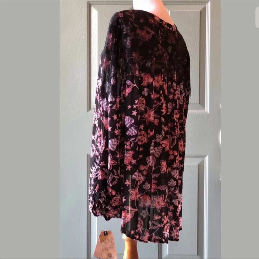 DEMOCRACY Black Floral Lace Peasant Gypsy Top 1X - Picture 6 of 8